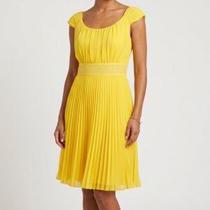 Geode yellow, Knee length, pleated dress
